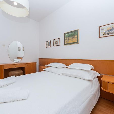 Apartments Sokol Makarska Eksteriør bilde