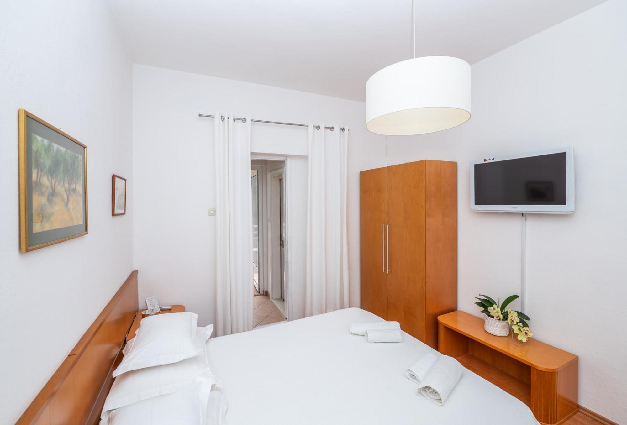 Apartments Sokol Makarska Eksteriør bilde