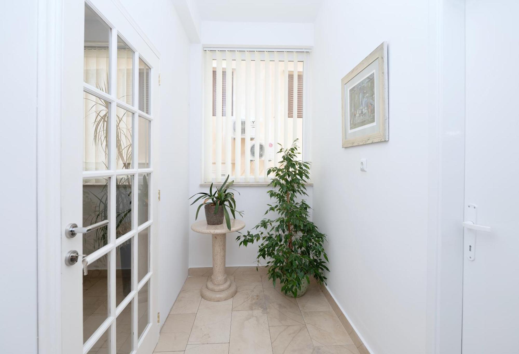 Apartments Sokol Makarska Eksteriør bilde
