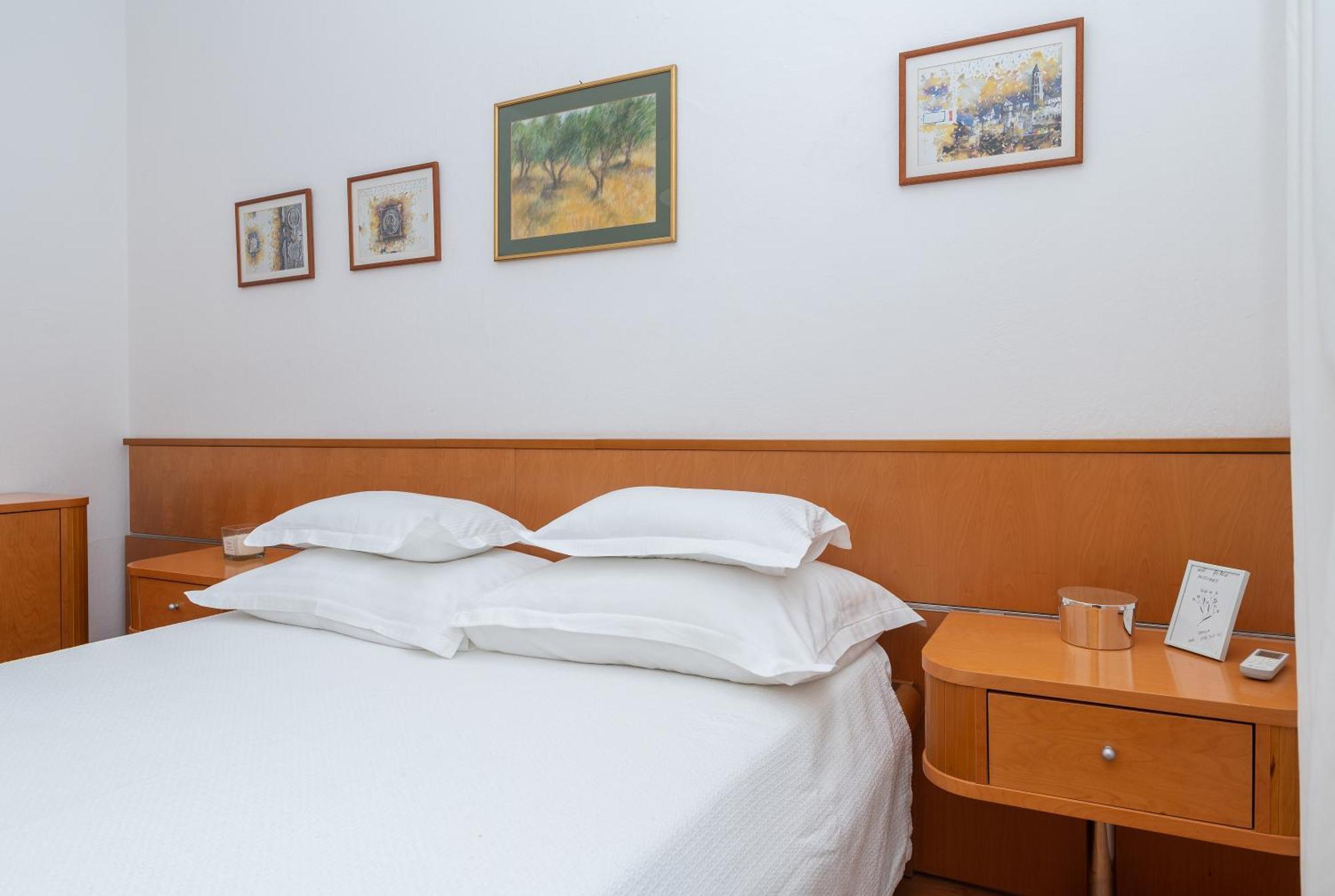 Apartments Sokol Makarska Eksteriør bilde