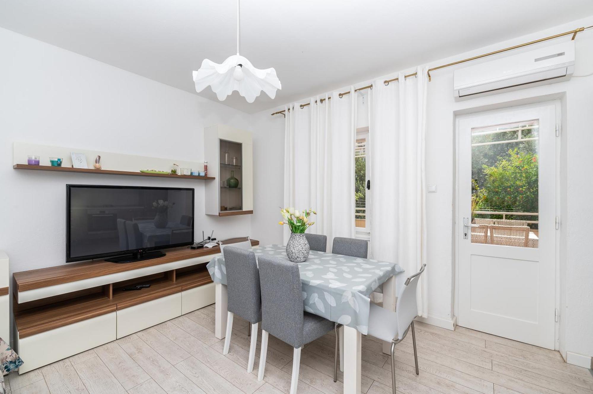 Apartments Sokol Makarska Eksteriør bilde