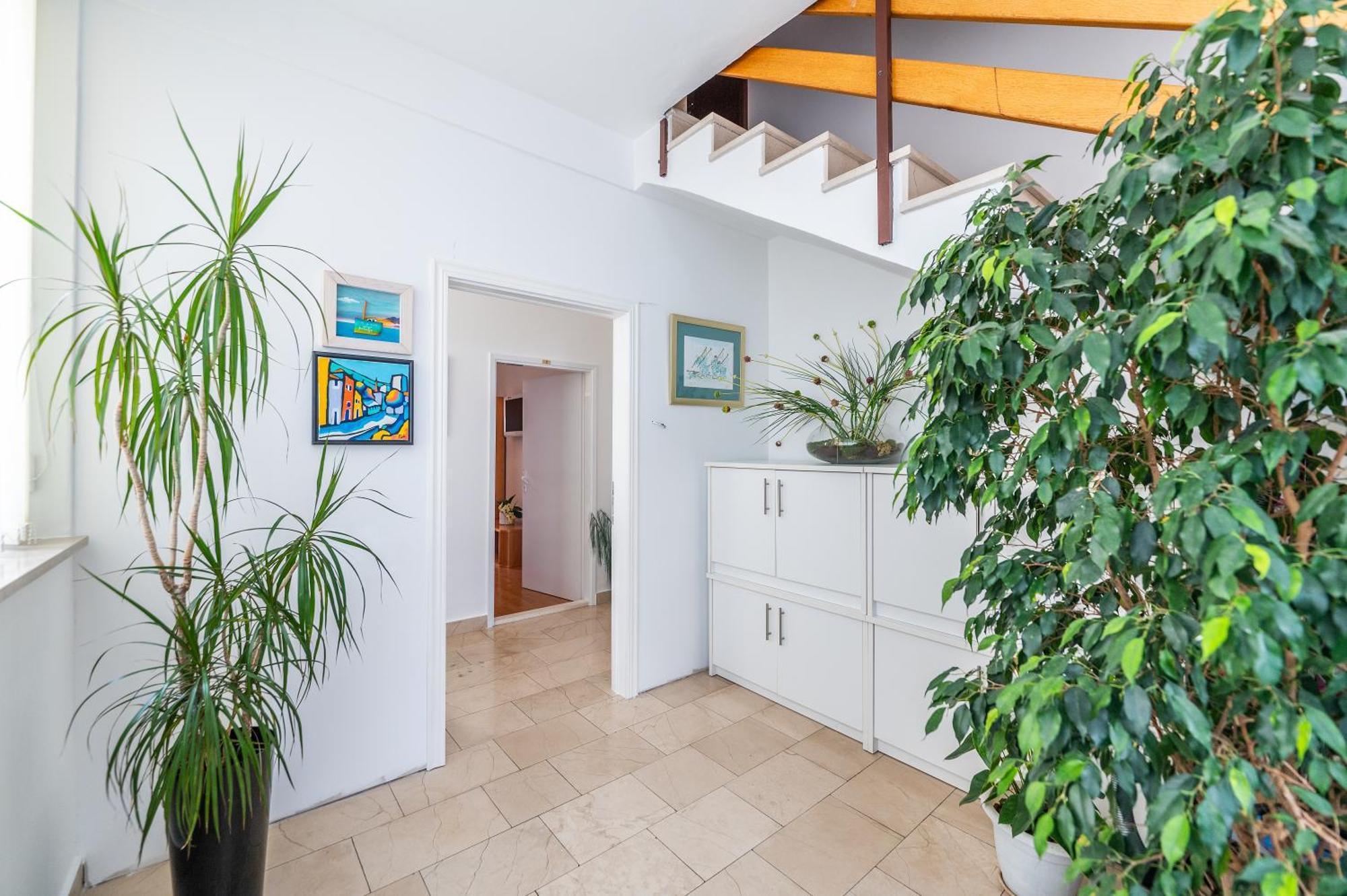 Apartments Sokol Makarska Eksteriør bilde