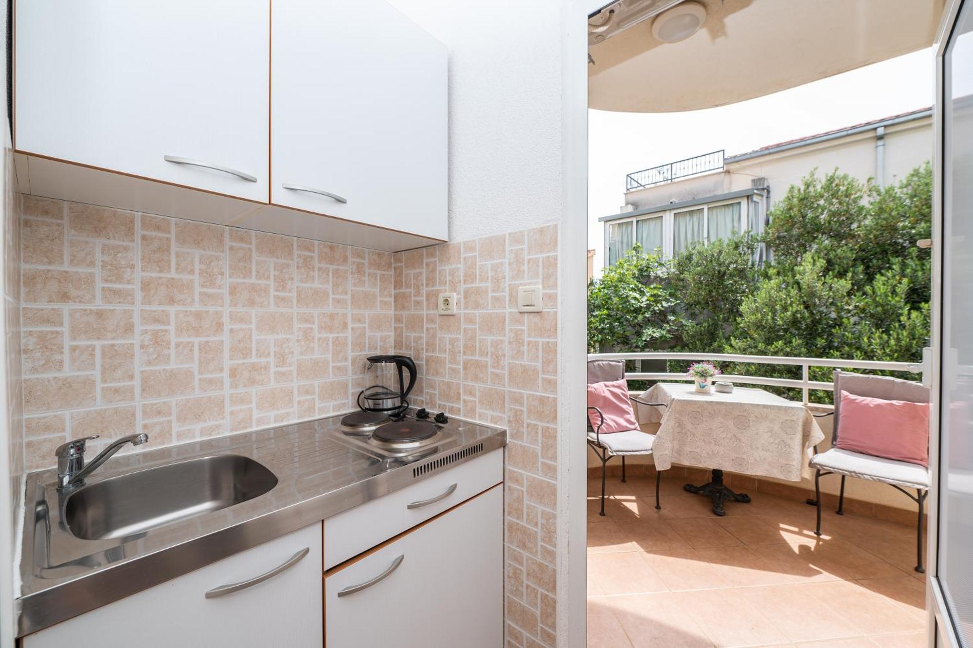Apartments Sokol Makarska Eksteriør bilde