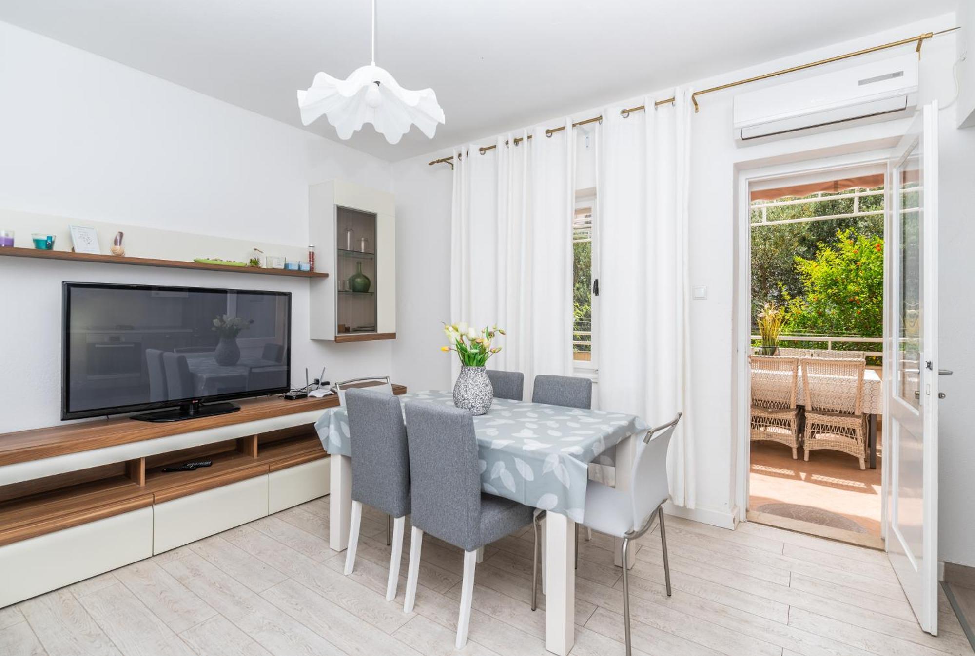 Apartments Sokol Makarska Eksteriør bilde