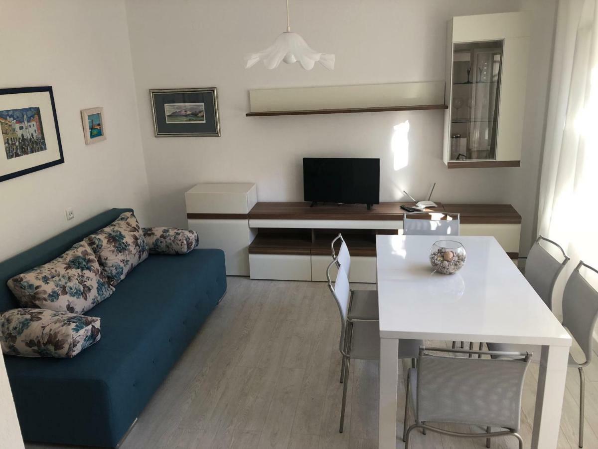 Apartments Sokol Makarska Eksteriør bilde